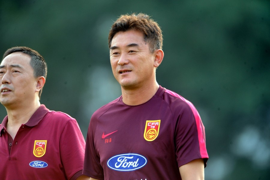  昂热主帅赛后宣布辞职，助教暂代执教职务  