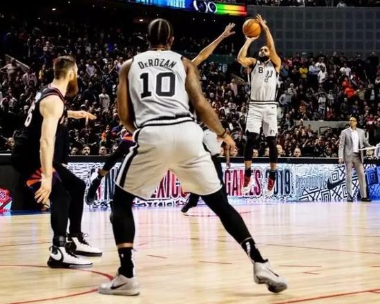  莫兰特复出献准绝杀，灰熊加时力克爵士  