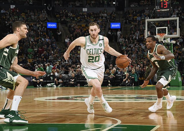 字母哥暴扣统治内线雄鹿大胜凯尔特人显霸气 字母哥暴扣统治内线雄鹿大胜凯尔特人显霸气